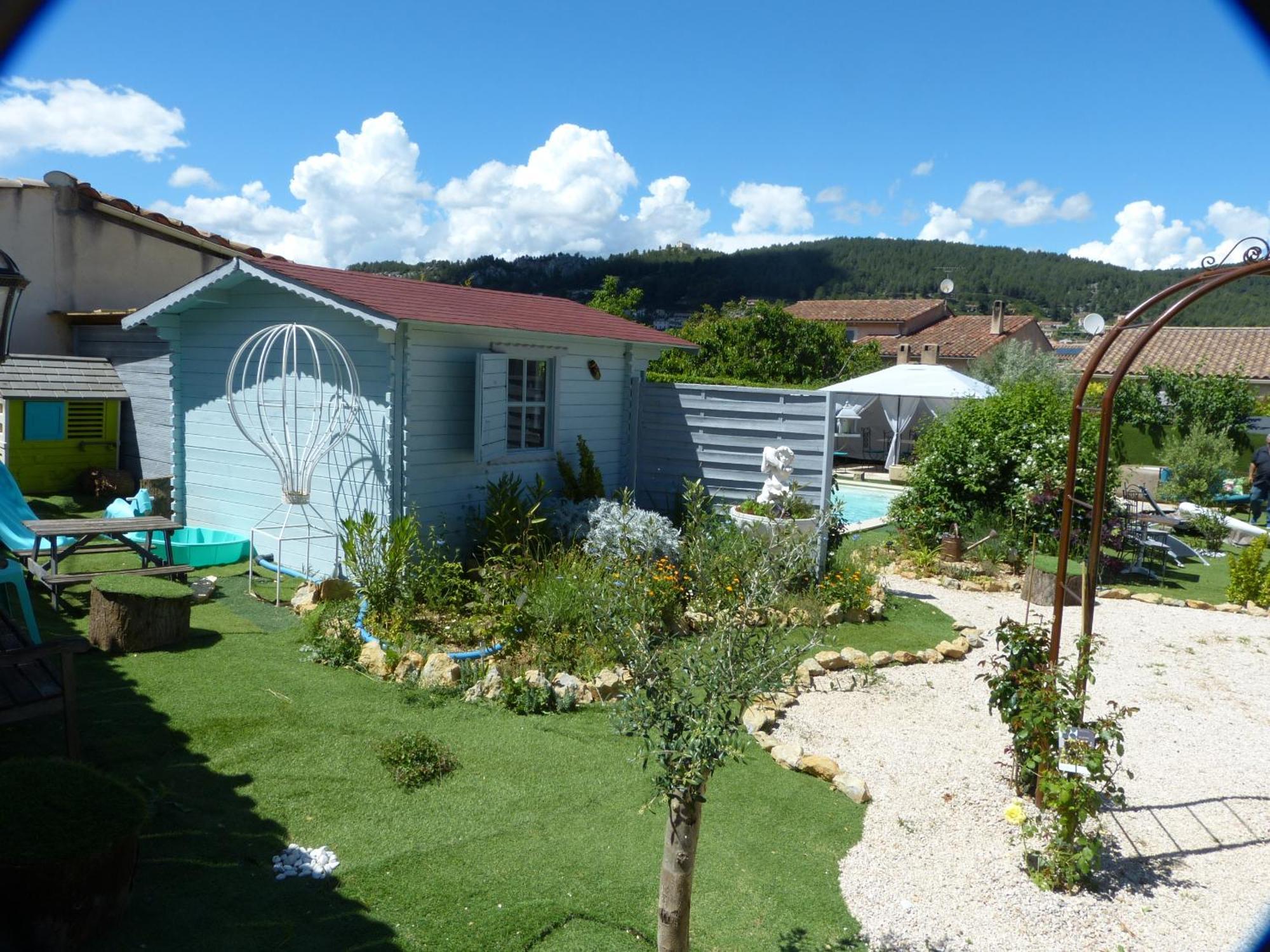 Eclats Du Sud Hebergements "Les Lavandes" Ou "Les Romarins" Meubles De Tourisme Classes 3 Etoiles Auriol Zimmer foto